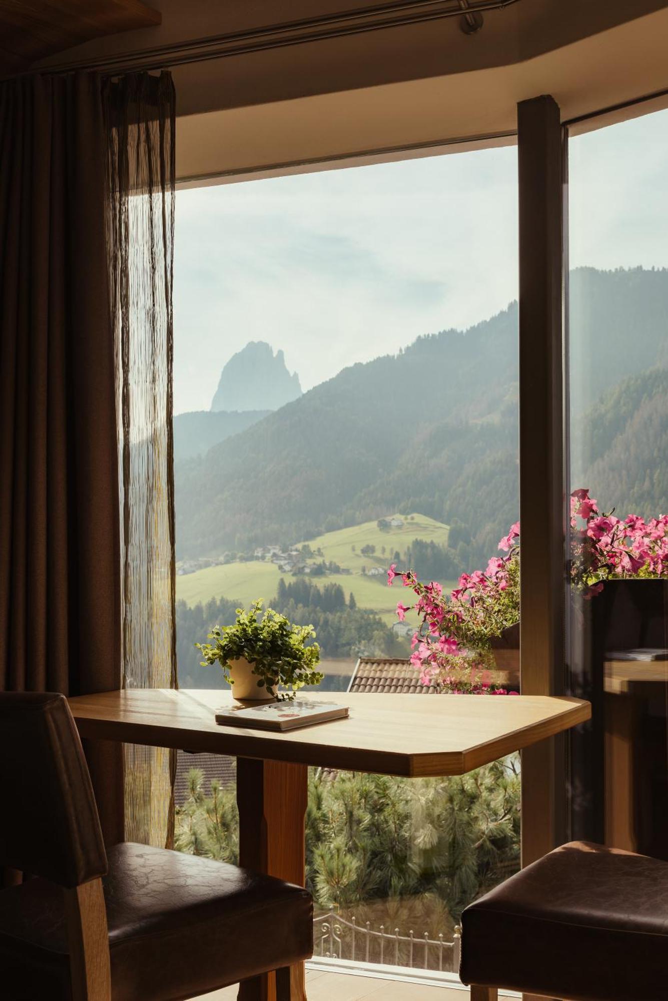 Hotel Grien Ortisei Luaran gambar